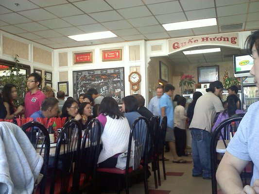 Bánh Mì Quốc Hương