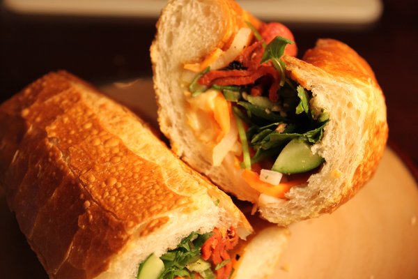Bánh Mì Quốc Hương