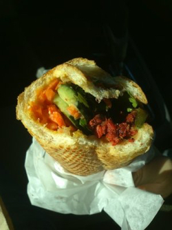 Bánh Mì Quốc Hương