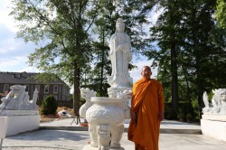 Thiền Viện Minh Đăng Quang